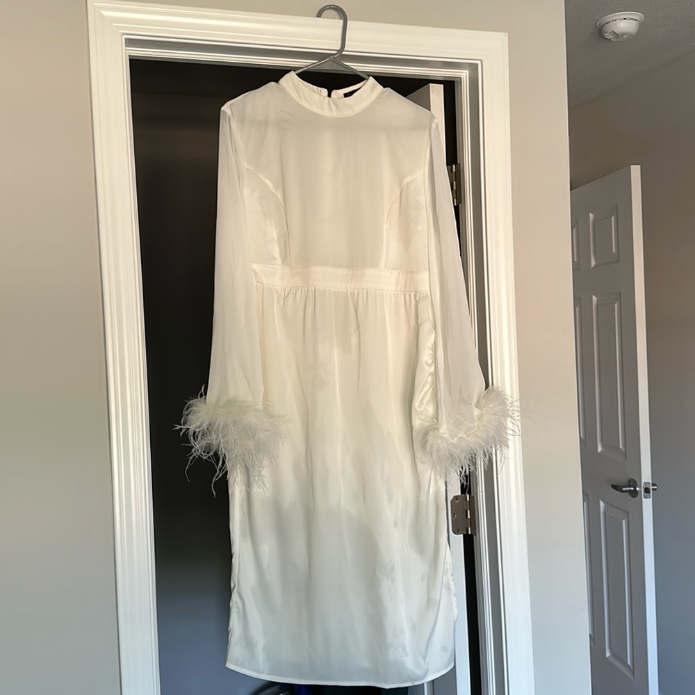Boohoo maternity dress